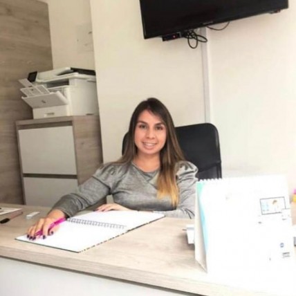 Manuela Alvarez A.